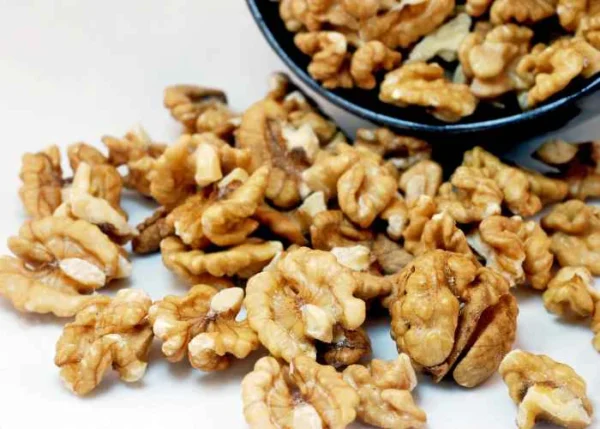 Organic Raw Walnuts - Image 3